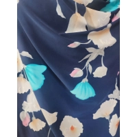 Bluzka z lejącym dekoltem typu woda - białe i turkusowe dzwonki